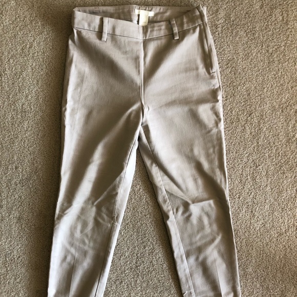 H&M dress pants in beige. Size US 2. - Picture 3 of 7